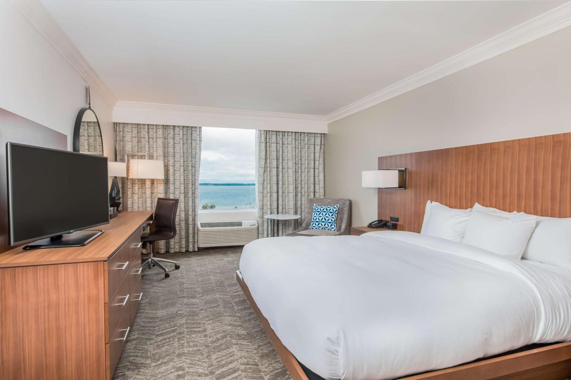 Hilton Pensacola Beach Exterior foto